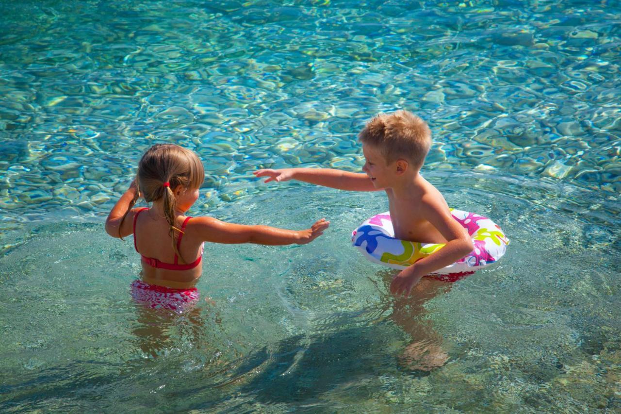 Campsite & Holiday Resort Медвея Екстериор снимка
