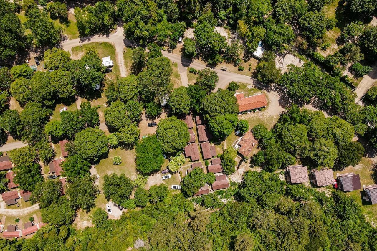 Campsite & Holiday Resort Медвея Екстериор снимка