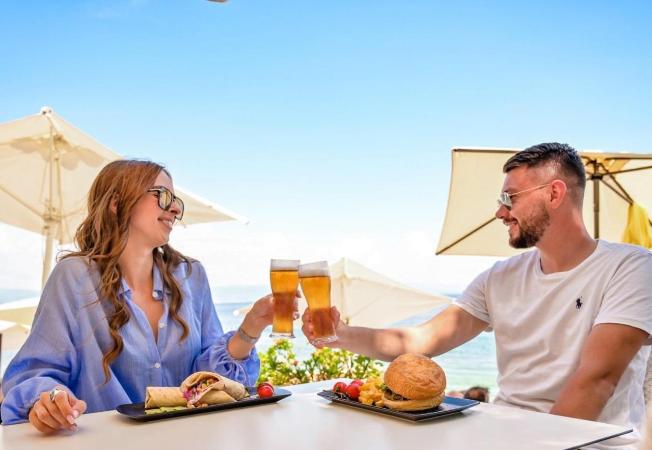 Campsite & Holiday Resort Медвея Екстериор снимка
