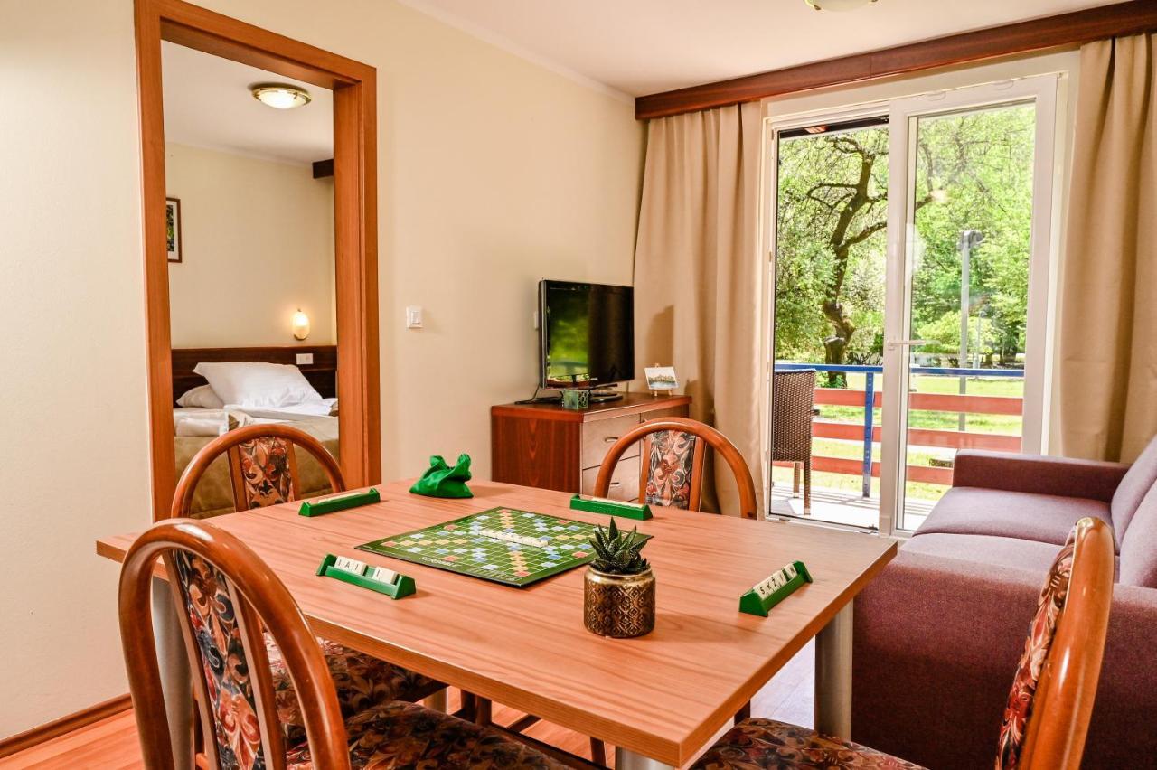 Campsite & Holiday Resort Медвея Екстериор снимка