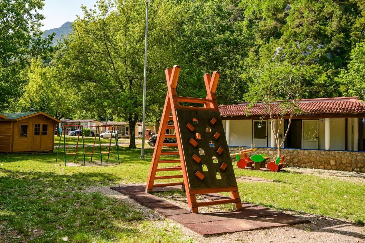 Campsite & Holiday Resort Медвея Екстериор снимка