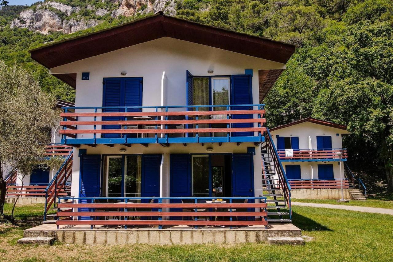 Campsite & Holiday Resort Медвея Екстериор снимка