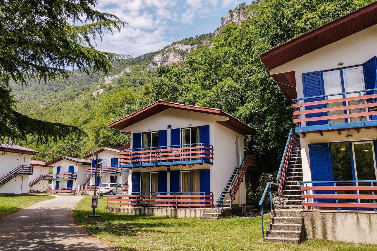 Campsite & Holiday Resort Медвея Екстериор снимка