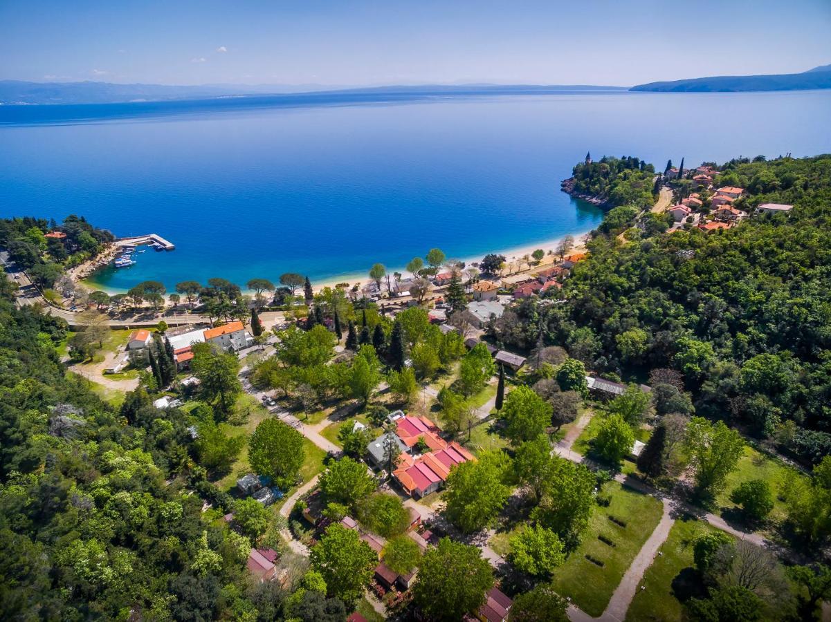 Campsite & Holiday Resort Медвея Екстериор снимка